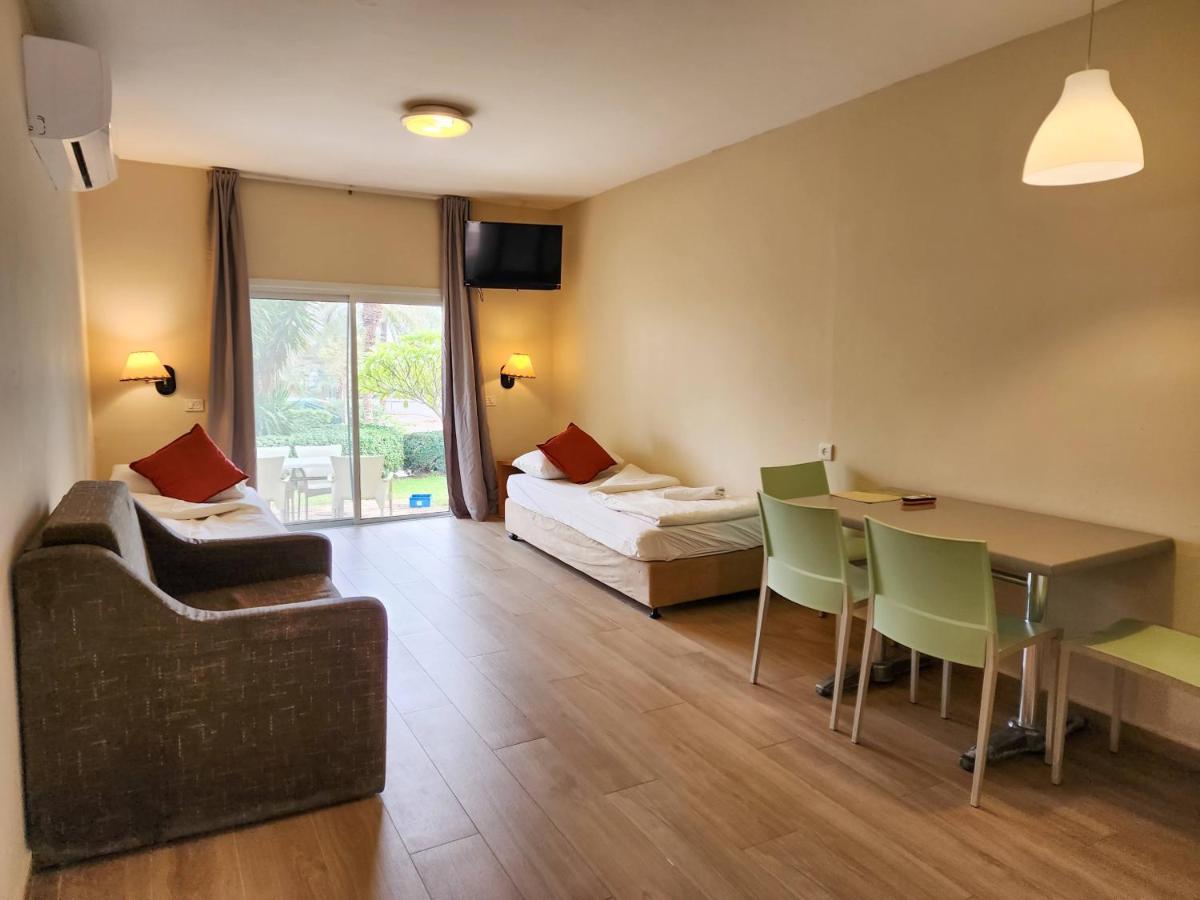 כפר נופש קלי"ה ים המלח Hotel Kalia Ngoại thất bức ảnh